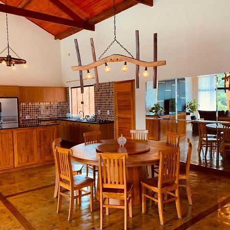 Chacara Belo Encanto Villa ซานโต อังตัวนิโอ โด ปิงญัล ภายนอก รูปภาพ